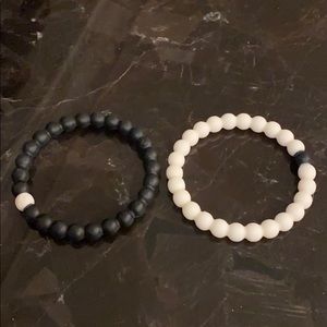 UNISEX Black and white Lokai bracelet duo
